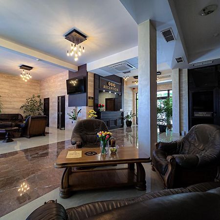 Комплекс Бабенец Hotell Gorna Oryakhovitsa Exteriör bild