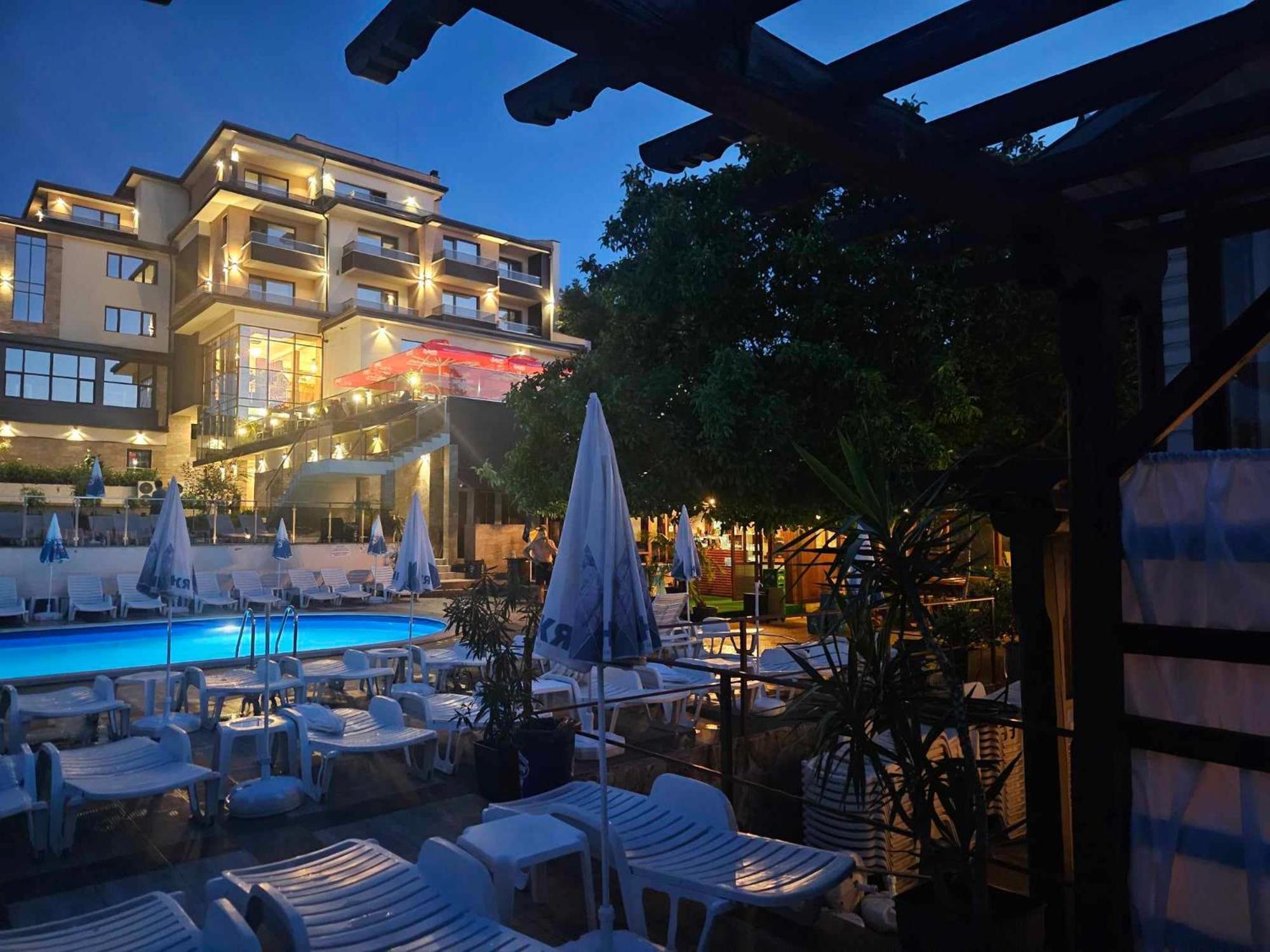 Комплекс Бабенец Hotell Gorna Oryakhovitsa Exteriör bild