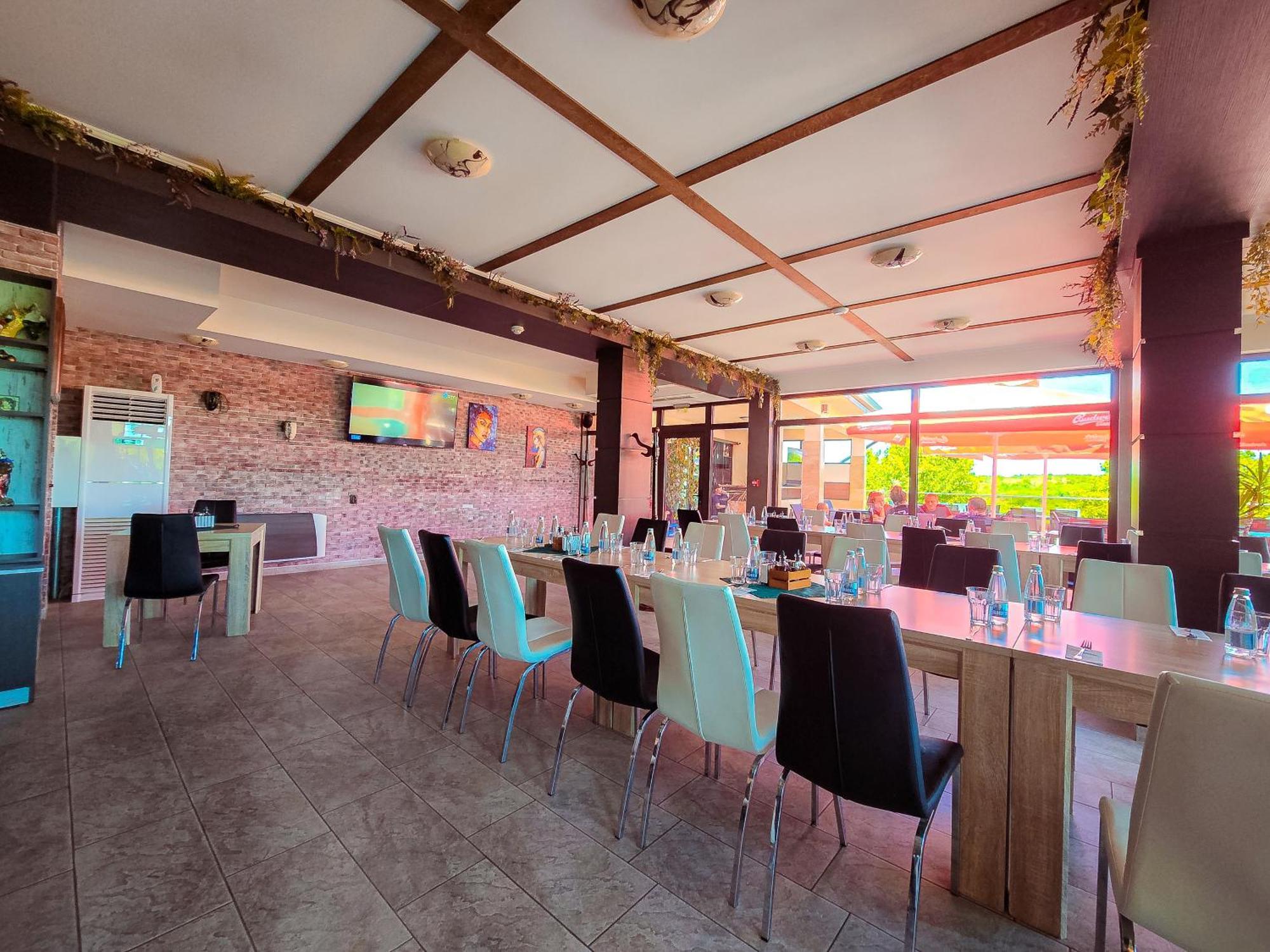 Комплекс Бабенец Hotell Gorna Oryakhovitsa Exteriör bild