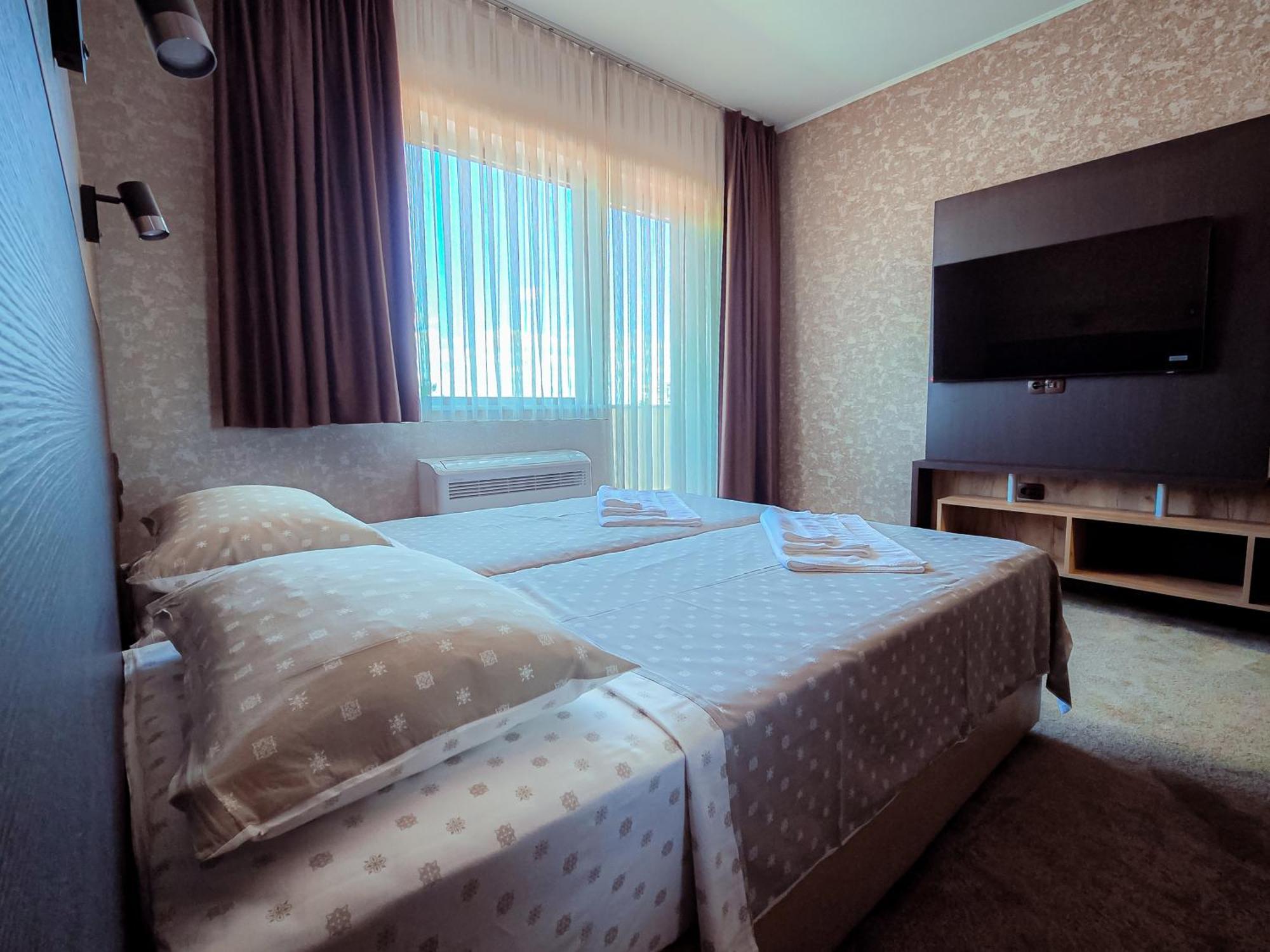 Комплекс Бабенец Hotell Gorna Oryakhovitsa Exteriör bild